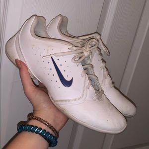 NIKE cheer shoes